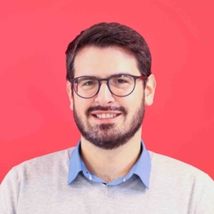 Eric Ladier<br/>UX Manager, UX Designer<br/> <br/> Eric apporte son expertise en ergonomie physique et organisationnelle pour une meilleure approche du contexte et des besoins des utilisateurs. Avec ses compétences en IHM, il intervient dans les projets d'ergonomie logicielle et Web afin de concevoir des interfaces adaptées aux usages des utilisateurs. eric-ladier