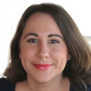 Tania Béguin<br/>UX / UI Designer.<br/> <br/>Depuis 2010, Tania est amenée à accompagner l’humain en animant différents ateliers de co-construction et en l’aidant à exprimer ses besoins/attentes. Issue d’un parcours universitaire long, Tania est pédagogue et à l’écoute avec une forte compétence technique. En effet, elle a 8 ans d’expérience dans la conception de produits multimedia, principalement dans le secteur du e-learning mais également dans d'autres domaines : Energies renouvelables, Industrie, Electronique, Médico-Social et Assurances/Mutuelles. Dotée d’un certificat Opquast et participant aux projets/audits d’accessibilité, Tania est sensible aux problématiques de handicap.